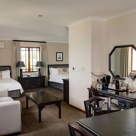 Protea Hotel By Marriott George King George Exterior foto